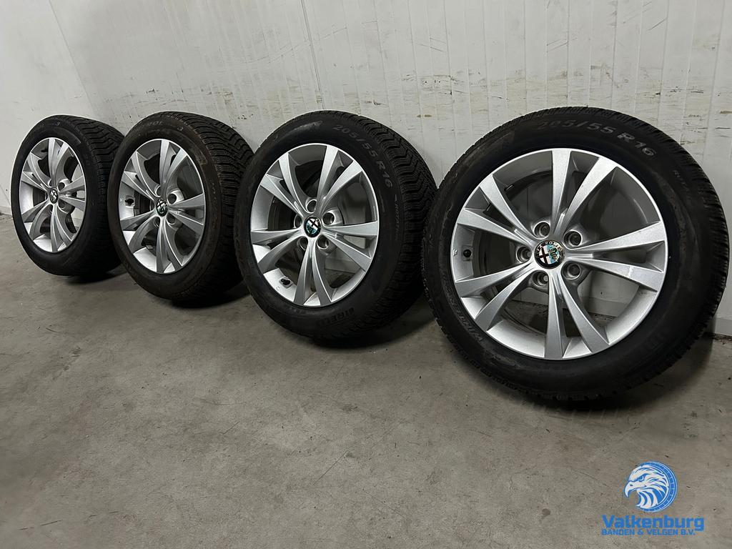 8mm! Originele Alfa Romeo Giulietta 16 inch velgen 5x110 win, Gebruikt, -, Banden en Velgen, -
