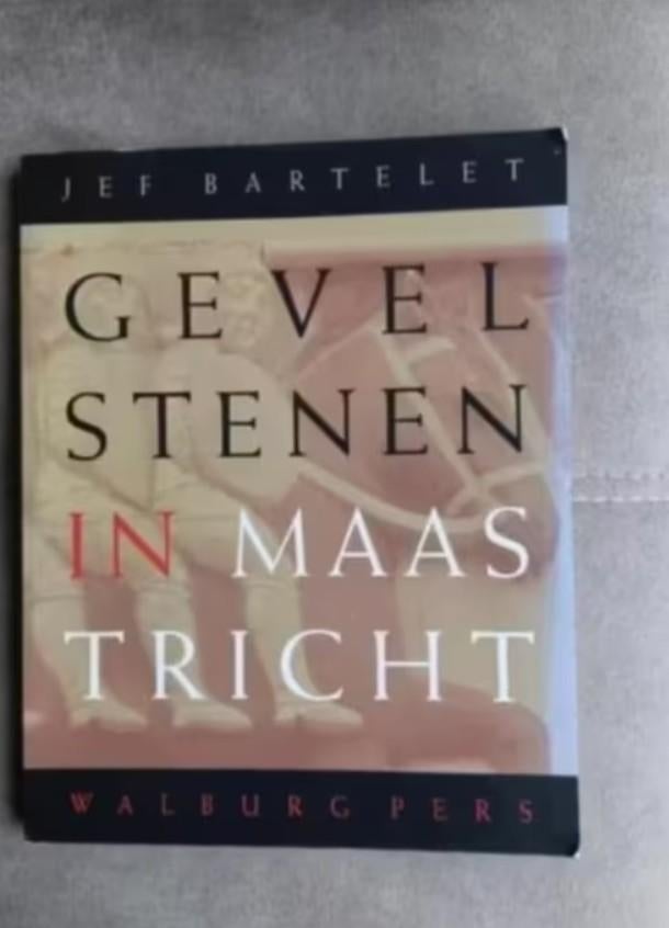 Gevelstenen in Maastricht door J. Bartelet, 20e eeuw of later, Ophalen of Verzenden, Zo goed als nieuw, Jef Bartelet
