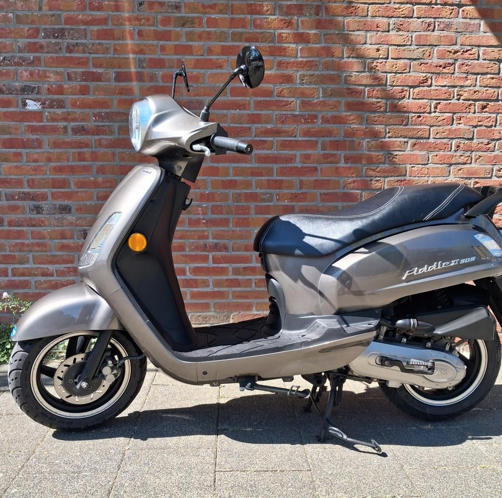 Sym fiddle 2 zeer mooi en perfect onderhouden!, Fietsen en Brommers, Snorfietsen en Snorscooters, Ophalen, Zo goed als nieuw, Benzine