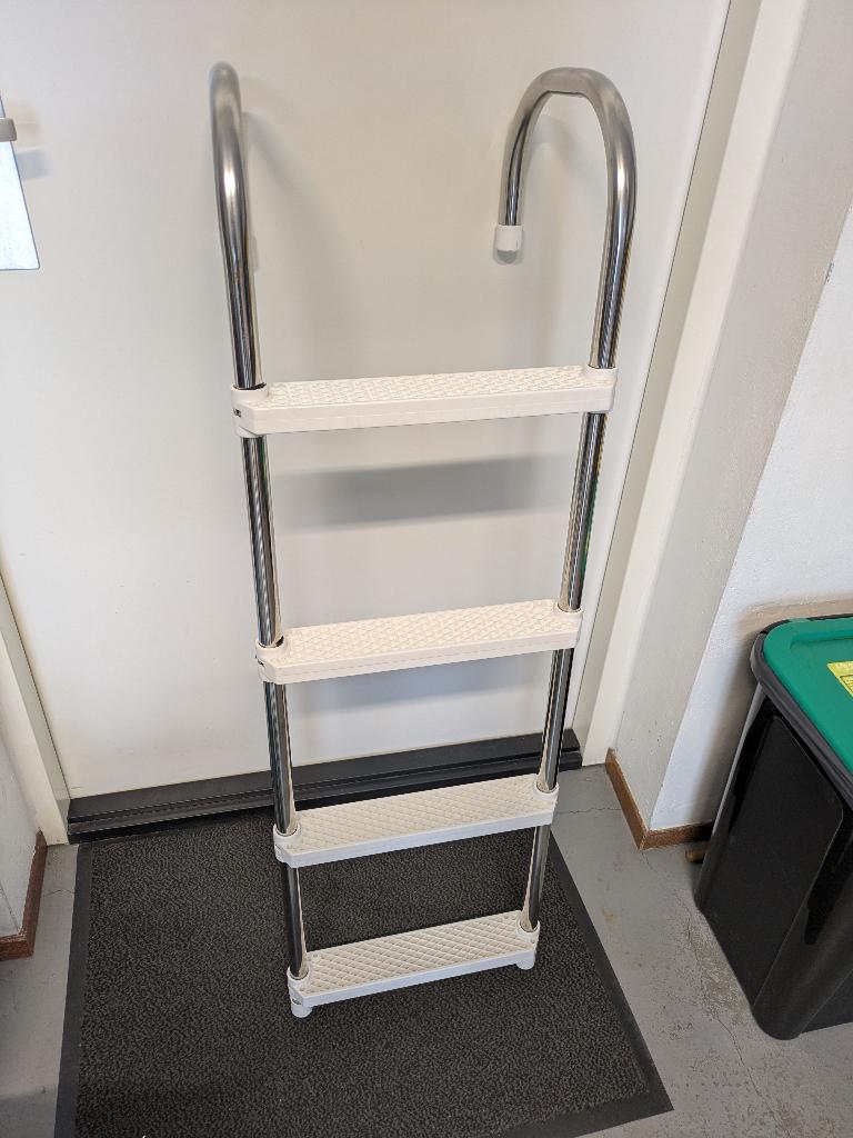 Zwemtrap RVS 316, Ophalen, Nieuw, Ankeren en Afmeren, Zeilboot of Motorboot