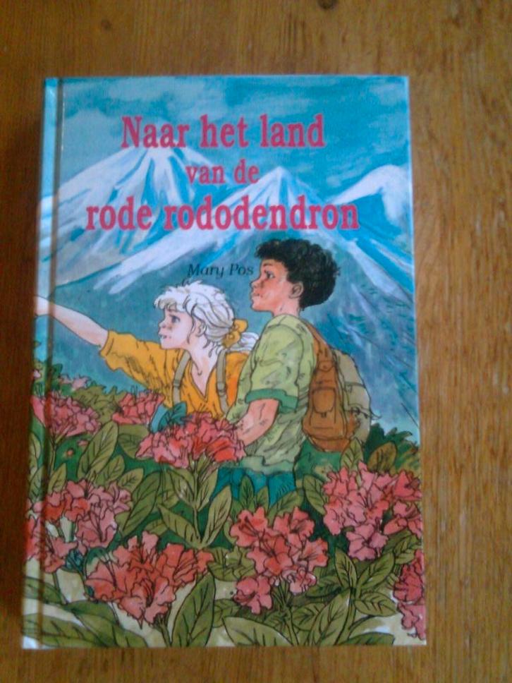 Naar het land van de rode rododendron,  door Mary Pos, Boeken, Kinderboeken | Jeugd | 10 tot 12 jaar, Zo goed als nieuw, Ophalen of Verzenden