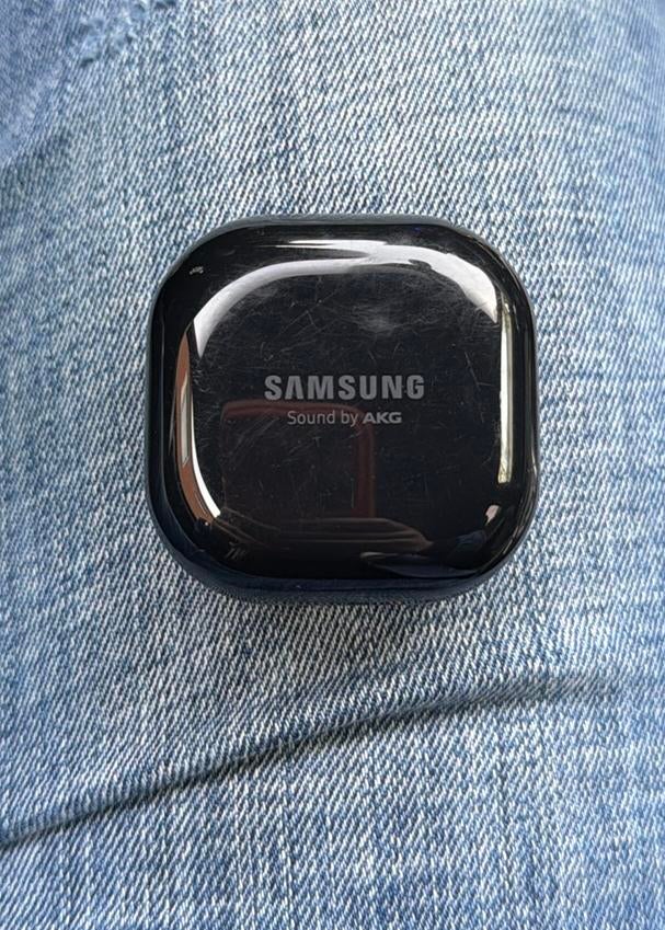 Samsung Buds by AKG oplaadcase, Ophalen of Verzenden, Zo goed als nieuw, In oorschelp (earbud), Bluetooth