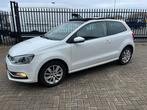 Volkswagen polo 1.0 Highline Panoramdak Stoelverwarming PDC!, Voorwielaandrijving, Stof, Euro 6, 60 pk