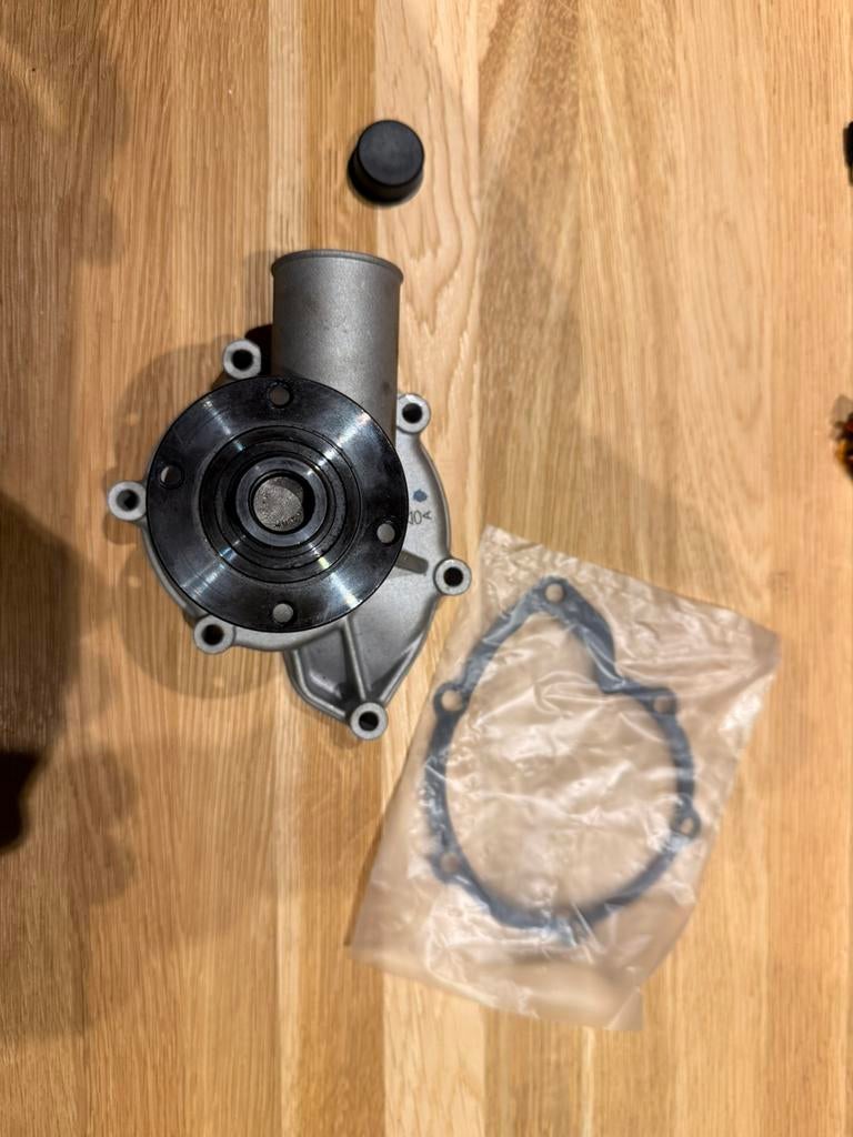 M30B35 waterpomp, Ophalen of Verzenden, BMW