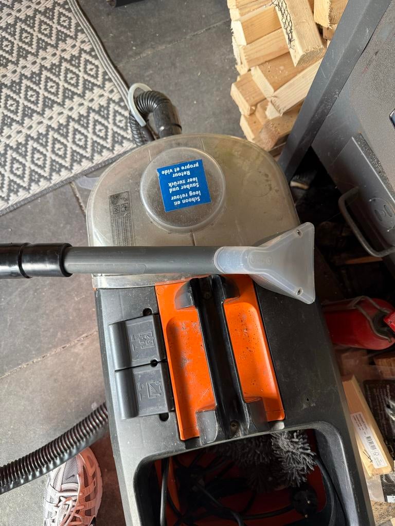 Karcher Puzzi 100 tapijtreiniger, Ophalen of Verzenden, Gebruikt, Overige typen