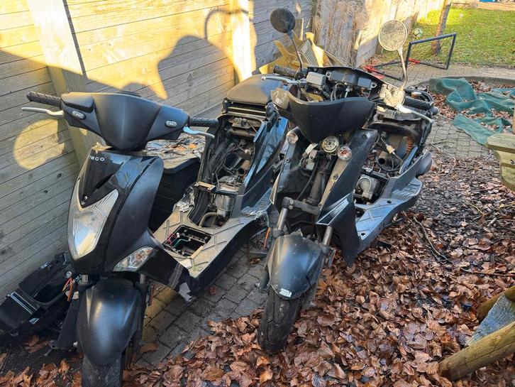 Gratis op te halen: Twee scooters!, Fietsen en Brommers, Brommeronderdelen | Scooters, Gebruikt, Kymco, Overige typen, Ophalen
