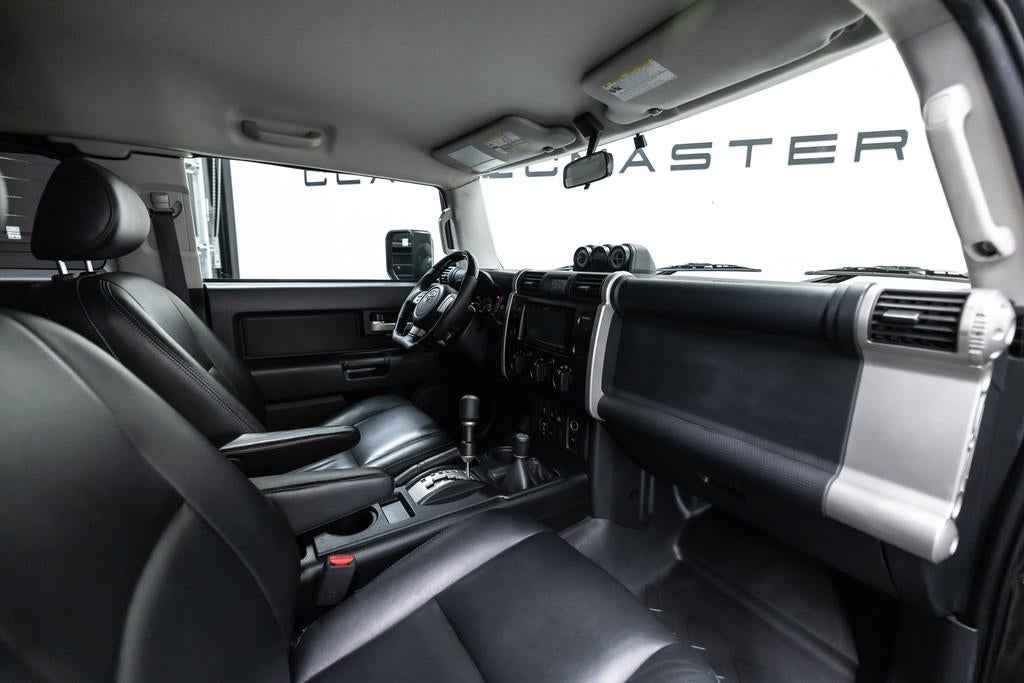 Toyota FJ Cruiser V6 VVT-i Btw auto, Fiscale waarde € 8.00, Auto's, Automaat, Gebruikt, 4000 cc, Leder en Stof