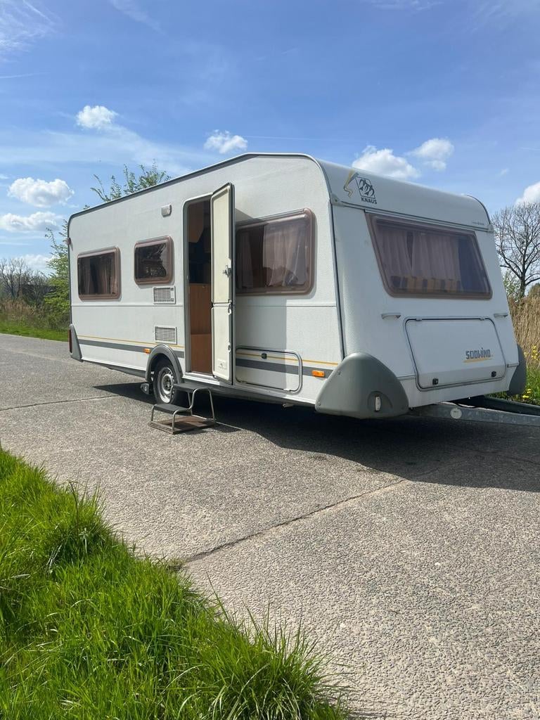Knaus Südwind 500TF Cheers 2 Enkele Bedden + Rondzit!.Mover, Caravans en Kamperen, Rondzit, Bedrijf, Schokbreker, 5 tot 6 meter