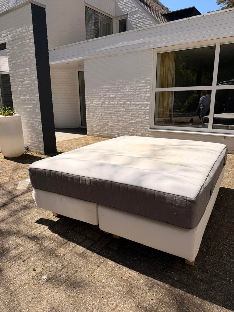GRATIS Ikea bed 160x200 bodem plus matras, Ophalen, Gebruikt, Tweepersoons, 200 cm