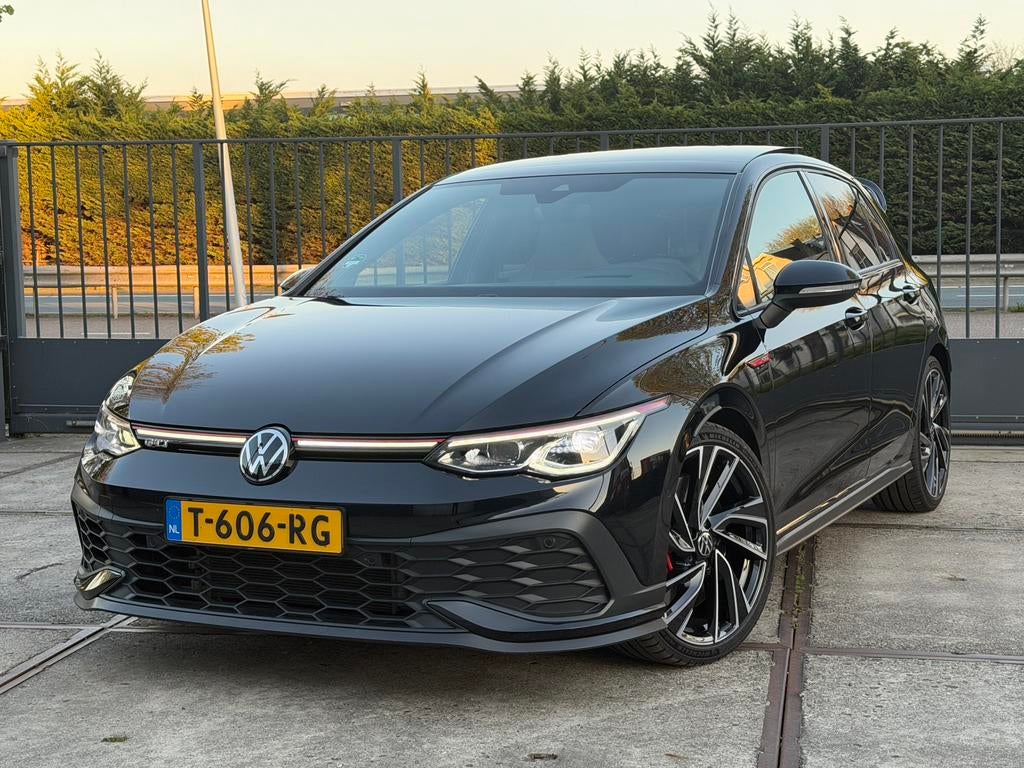 Golf 8 GTI Clubsport 2021| Pano | Leer | full options |, Auto's, Euro 6, 4 cilinders, 1984 cc, Zwart