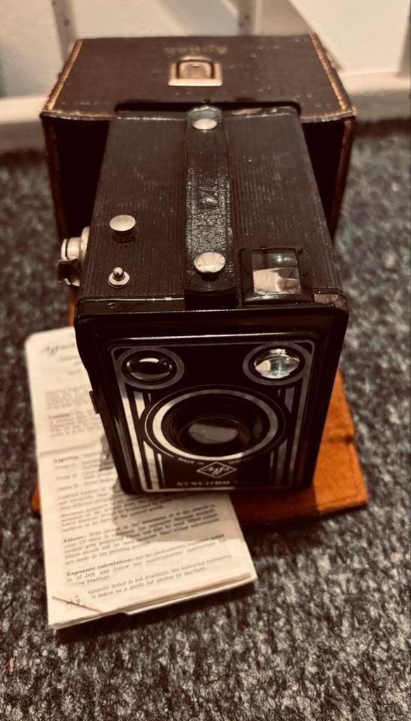 Vintage Agfa Synchro Box camera met tas en handleiding, Audio, Tv en Foto, Fotocamera's Analoog, Gebruikt, Compact, Overige Merken