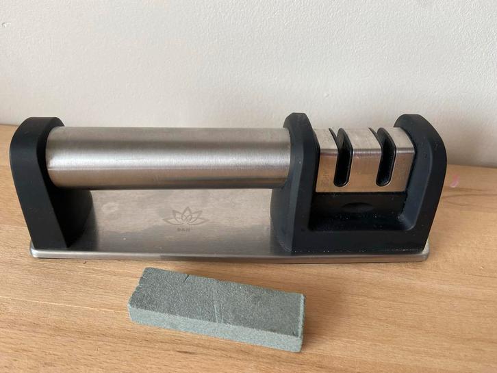 Messenslijper met slijpsteen, Huis en Inrichting, Keuken | Keukenbenodigdheden, Zo goed als nieuw, Ophalen