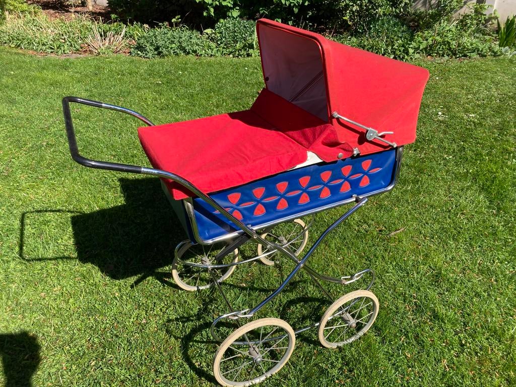 Vintage poppenwagen, Kinderen en Baby's, Kinderwagens en Combinaties, Ophalen, Zo goed als nieuw, Overige merken