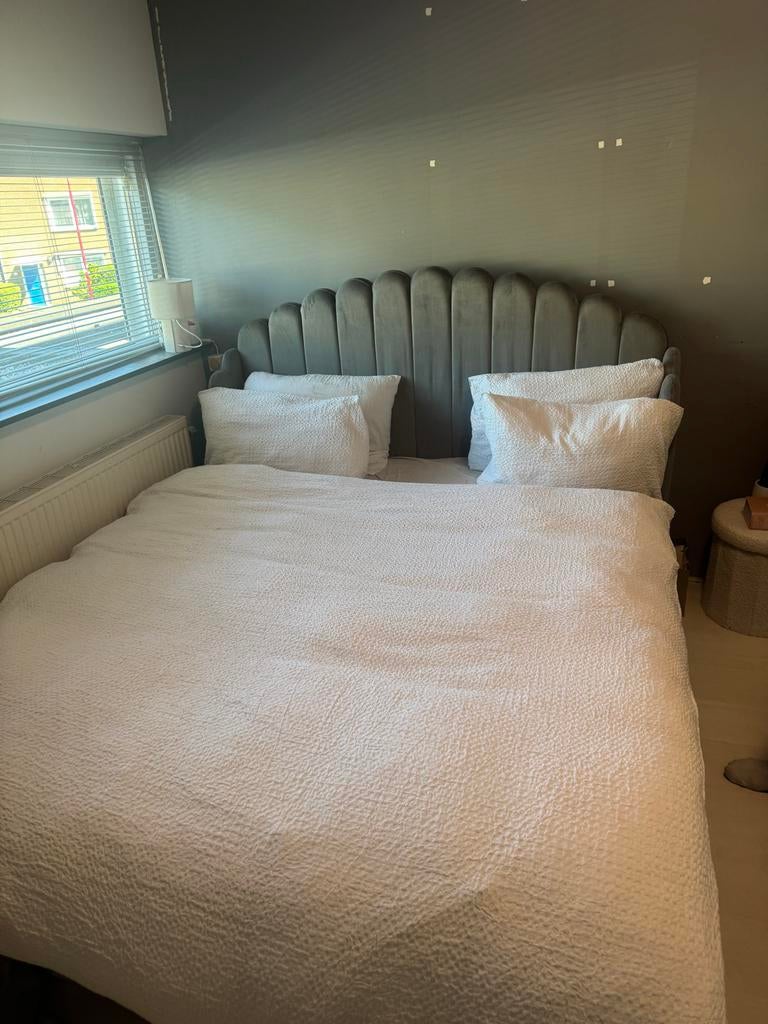 Beliani bed 180x200 met matras en topper, Huis en Inrichting, Ophalen, Tweepersoons, Zo goed als nieuw, 180 cm