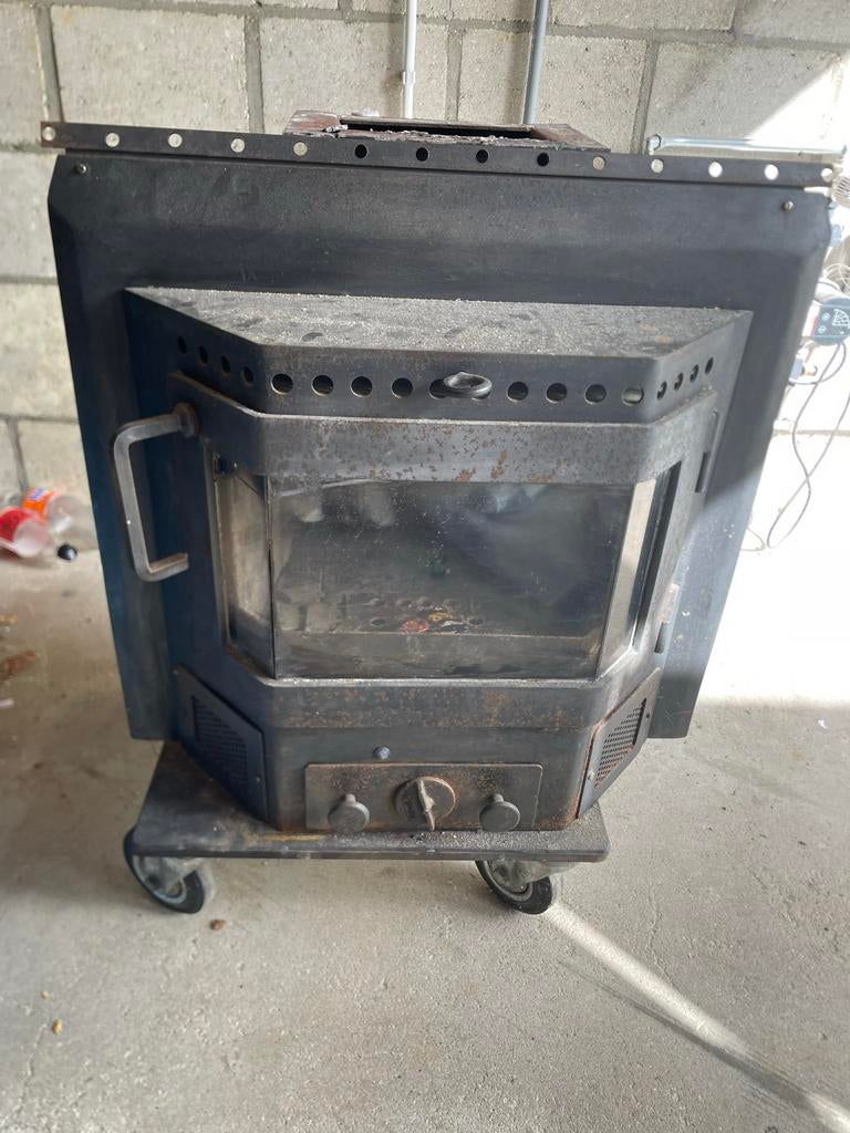 Robuuste houtkachel - 66x46x65 cm - Gezellige warmte, Ophalen, Gebruikt, Houtkachel, Vrijstaand