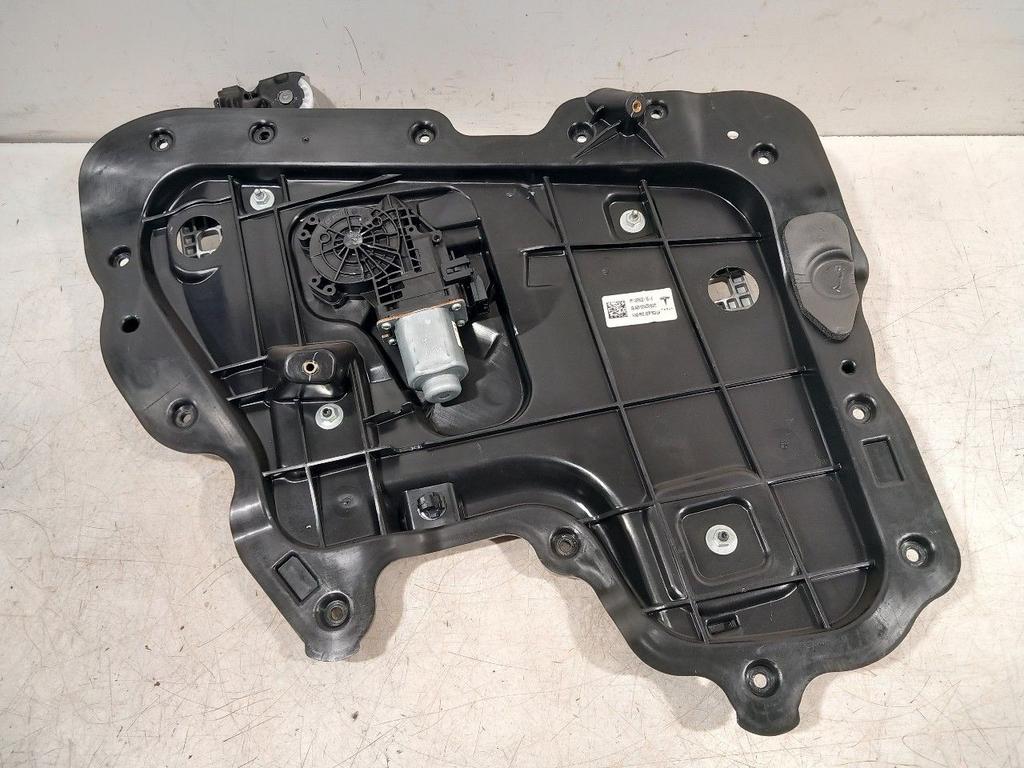 Raammechaniek elektrisch links achter Tesla Model 3, Onderdelen@venauto.nl, Van der Ven Autorecycling B.V., Gebruikt, Ettenseweg 76, 4706 PB Roosendaal, The Netherlands
