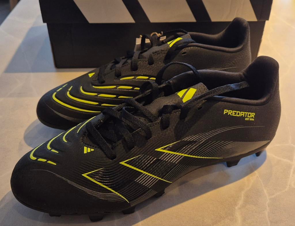 Adidas Predator Club FG/MG voetbalschoenen NIEUW, Ophalen, Nieuw, Schoenen