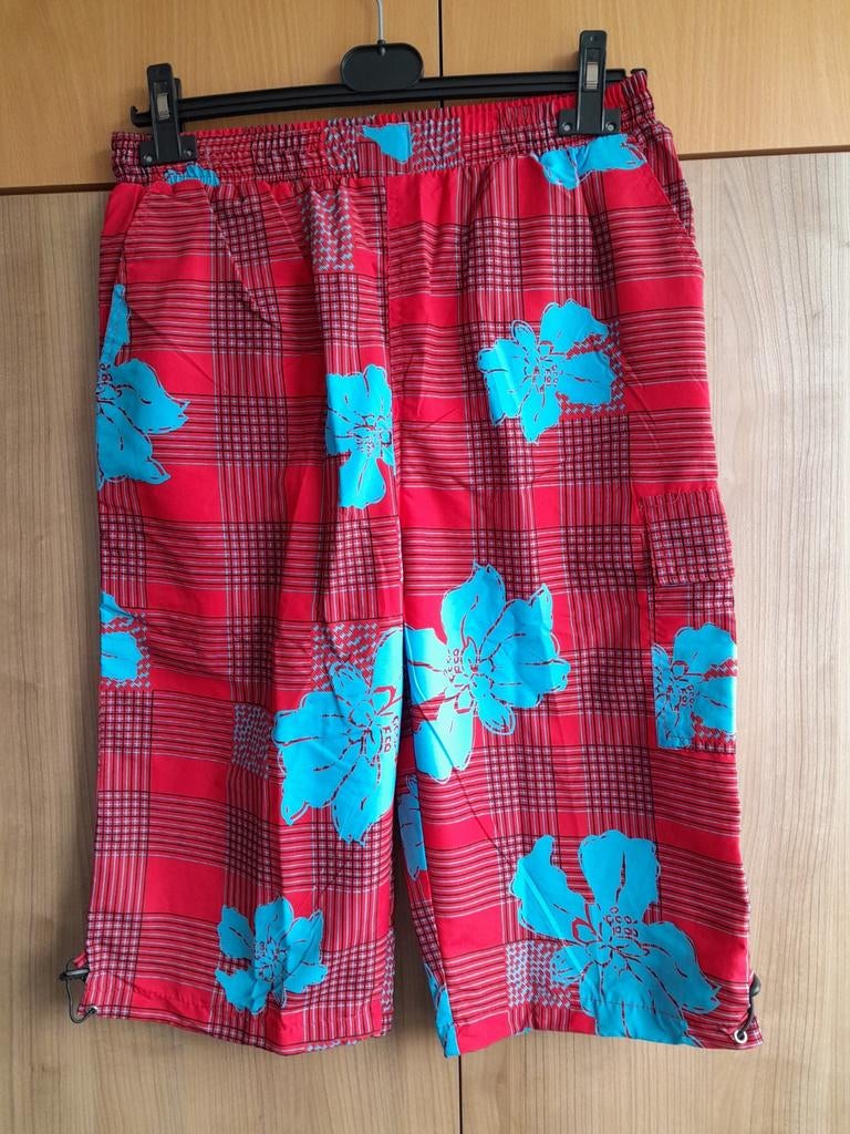 Zgan zwemshort/korte broek over de knie rood/blauw bloem S, Kleding | Heren, Badmode en Zwemkleding, Ophalen of Verzenden, Maat 46 (S) of kleiner
