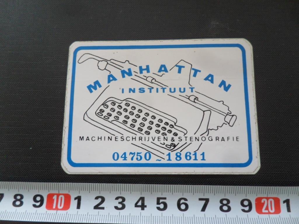 sticker roermond manhattan instituut machineschrijven steno, Ophalen, Zo goed als nieuw