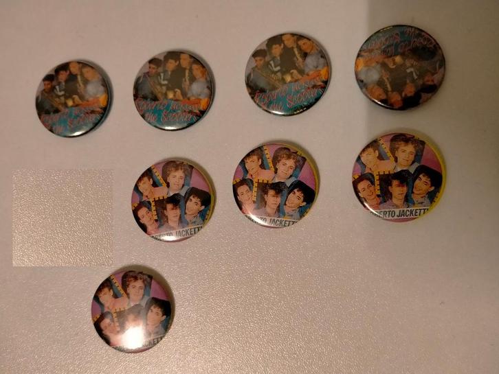 Roberto Jacketti & The Scooters vintage buttons Nederpop, Verzamelen, Muziek, Artiesten en Beroemdheden, Gebruikt, Ophalen of Verzenden