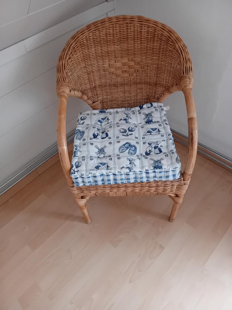 Rotan stoeltje, Huis en Inrichting, Ophalen, Bruin, Riet of Rotan, Zo goed als nieuw