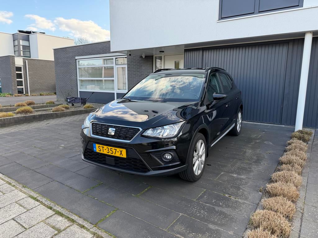 Seat Arona 1.0 TSI 115pk Dsg-7 2018 Zwart automaat, Auto's, USB, Stof, Origineel Nederlands, 115 pk