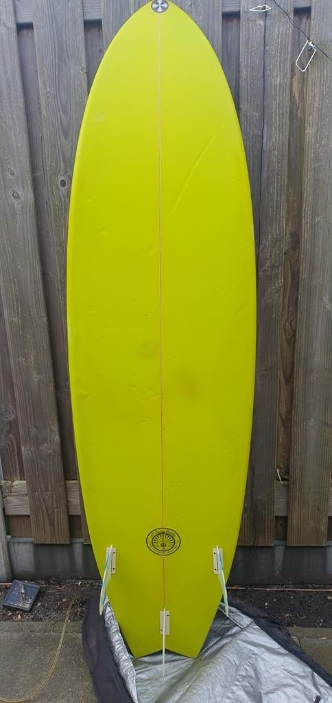 Surfboard Brunotti Fish 6’2 – Compleet pakket, Ophalen, Gebruikt, Fish, Met koord