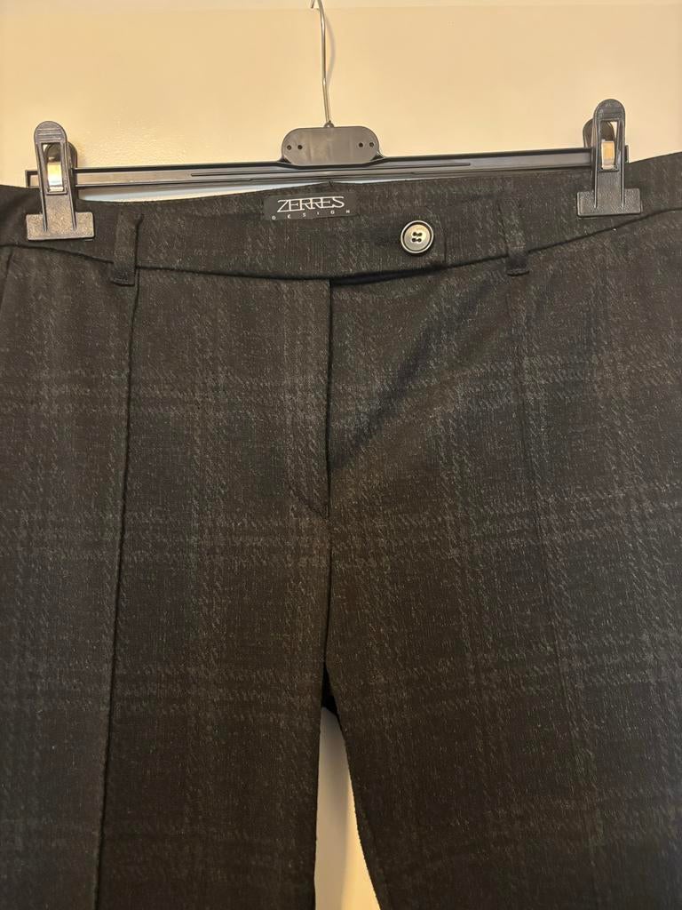 Zerres Design Broek Maat 44 - Donkergrijs Zwart met Motief, Maat 42/44 (L), Ophalen of Verzenden, Zo goed als nieuw, Grijs