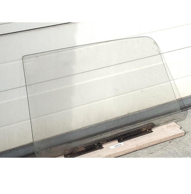 Raam mechaniek Peugeot 404 Ruiten sproeier Deurstuk zijraam,, Auto-onderdelen, Ruiten en Toebehoren, Peugeot, Gebruikt, Ophalen of Verzenden