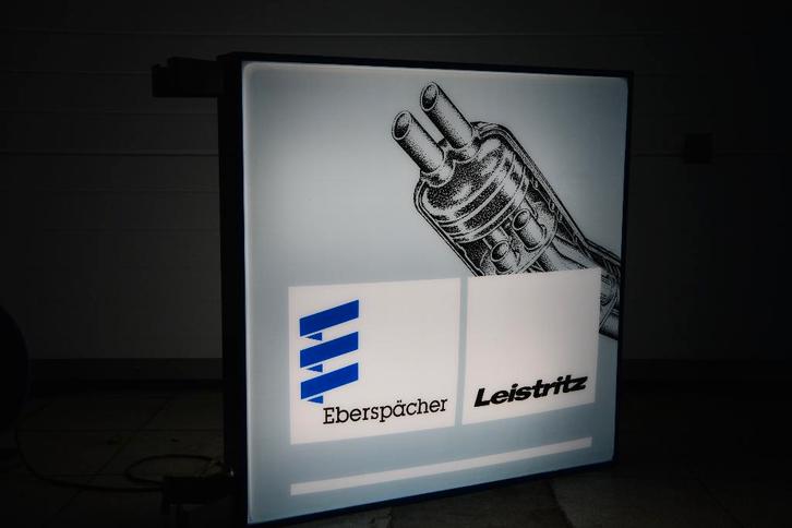 eberspacher bmw uitlaten lichtreclame lichtbak 1980, Verzamelen, Merken en Reclamevoorwerpen, Zo goed als nieuw, Lichtbak of (neon) lamp