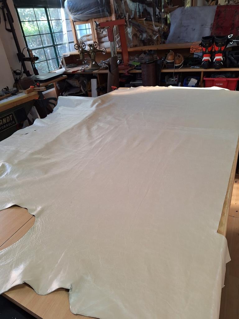 Grootte Huid, Runds Krakalee, 26 voet., 120 cm of meer, Beige, Leer of Kunstleer, Ophalen of Verzenden