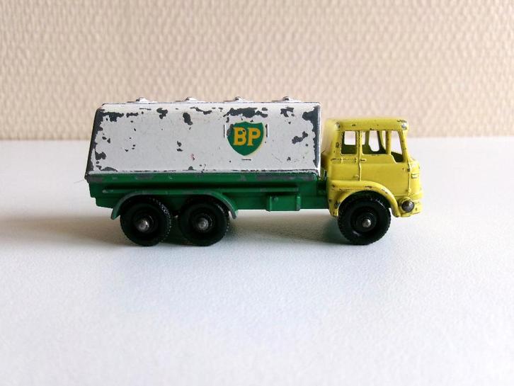 Bedford Petrol Tanker BP geel/wit 1:85 Lesney (geen ovp), Hobby en Vrije tijd, Modelauto's | Overige schalen, Gebruikt, Bus of Vrachtwagen