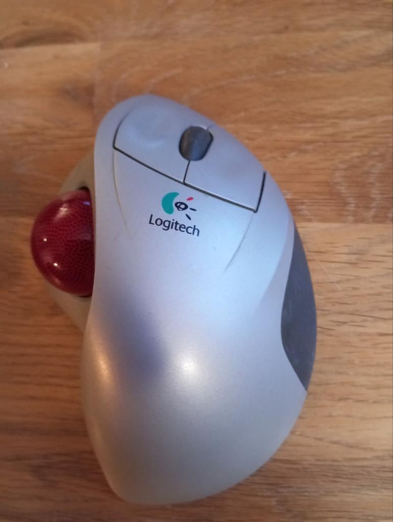 Logitech Draadloze Ergonomische Trackball Muis, Computers en Software, Muizen, Muis, Gebruikt, Ergonomisch, Logitech