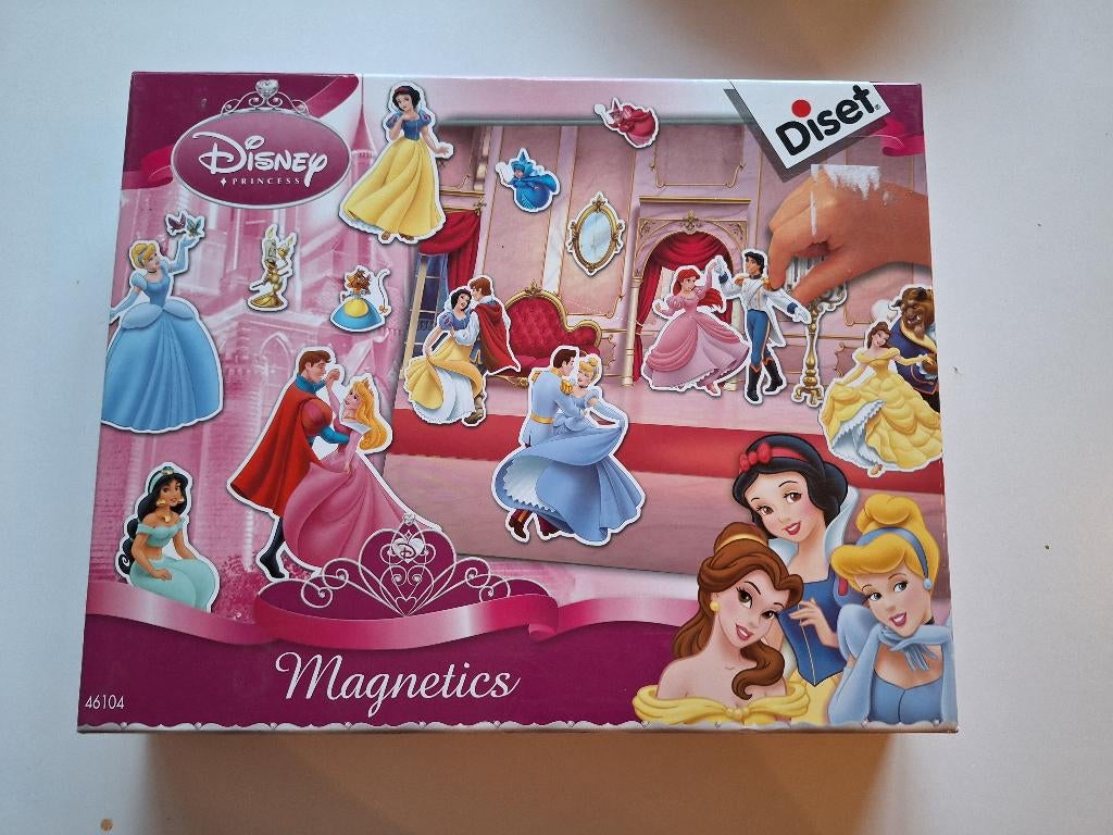 Spelletje met magneet, Ophalen, Zo goed als nieuw