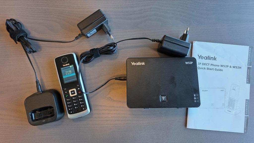 Complete partij zakelijke telefoons & VoIP‑apparatuur, Ophalen, Zo goed als nieuw, 4 handsets of meer