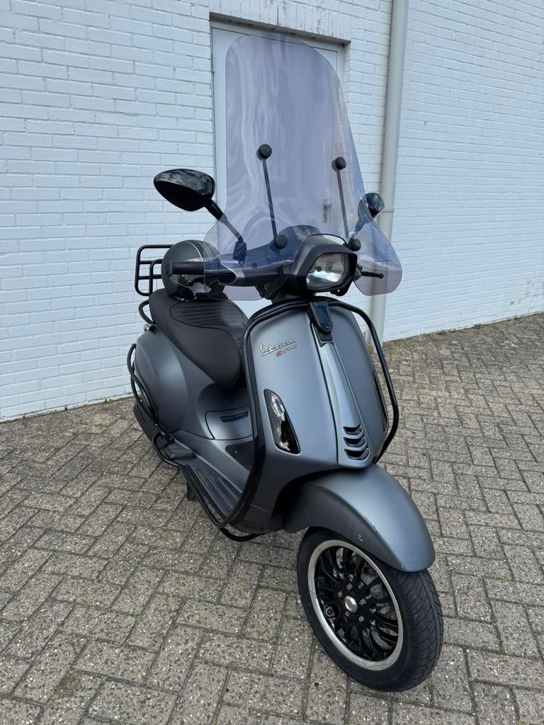 Nette Vespa Sprint brom! | inclusief helm!, Fietsen en Brommers, Scooters | Vespa, Ophalen, Overige modellen, ., Maximaal 45 km/u