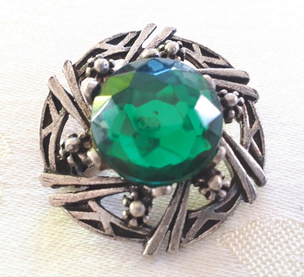 Jaren '60 Broche met Grote Groene Steen., Verzenden, Overige materialen, Broche
