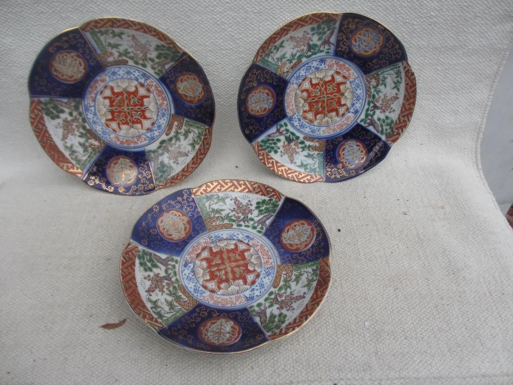 DRIE Japanse Imari Arita Hizen borden [1868-1912], Ophalen of Verzenden