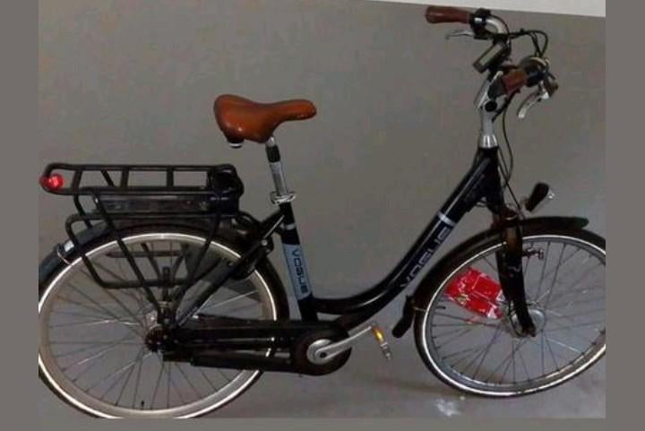 Vogue Premium Basic E-bike Opknapper - Accu nodig, Fietsen en Brommers, Elektrische fietsen, Minder dan 30 km per accu, Gebruikt