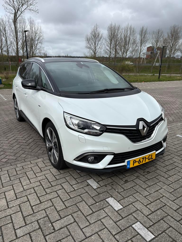 Renault Grand Scenic 1.3 TCe EDC 163pk 2018 Wit Nieuwe APK!, Auto's, Zwart, 4 cilinders, 75 €/maand, Particulier