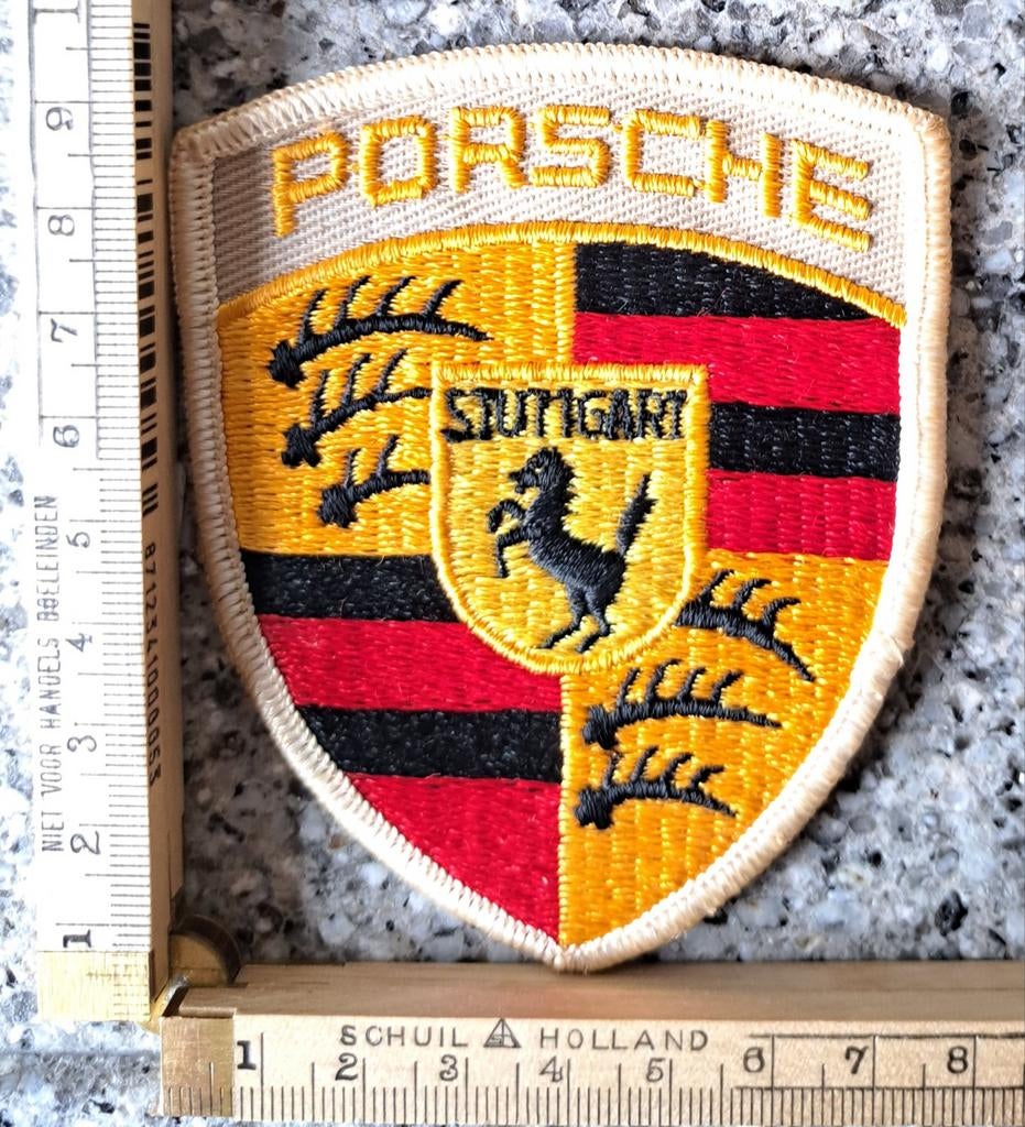 Vintage geborduurde patch Porsche Stuttgart autosport, Ophalen of Verzenden, Zo goed als nieuw, Auto's