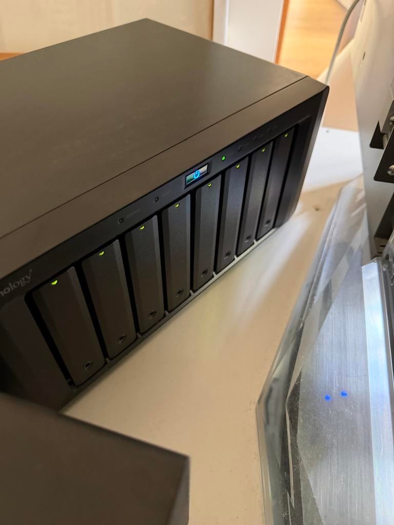 Synology DS1817 NAS met 8x 12TB Seagate Ironwolf (96TB), Computers en Software, NAS, Ophalen of Verzenden, Zo goed als nieuw