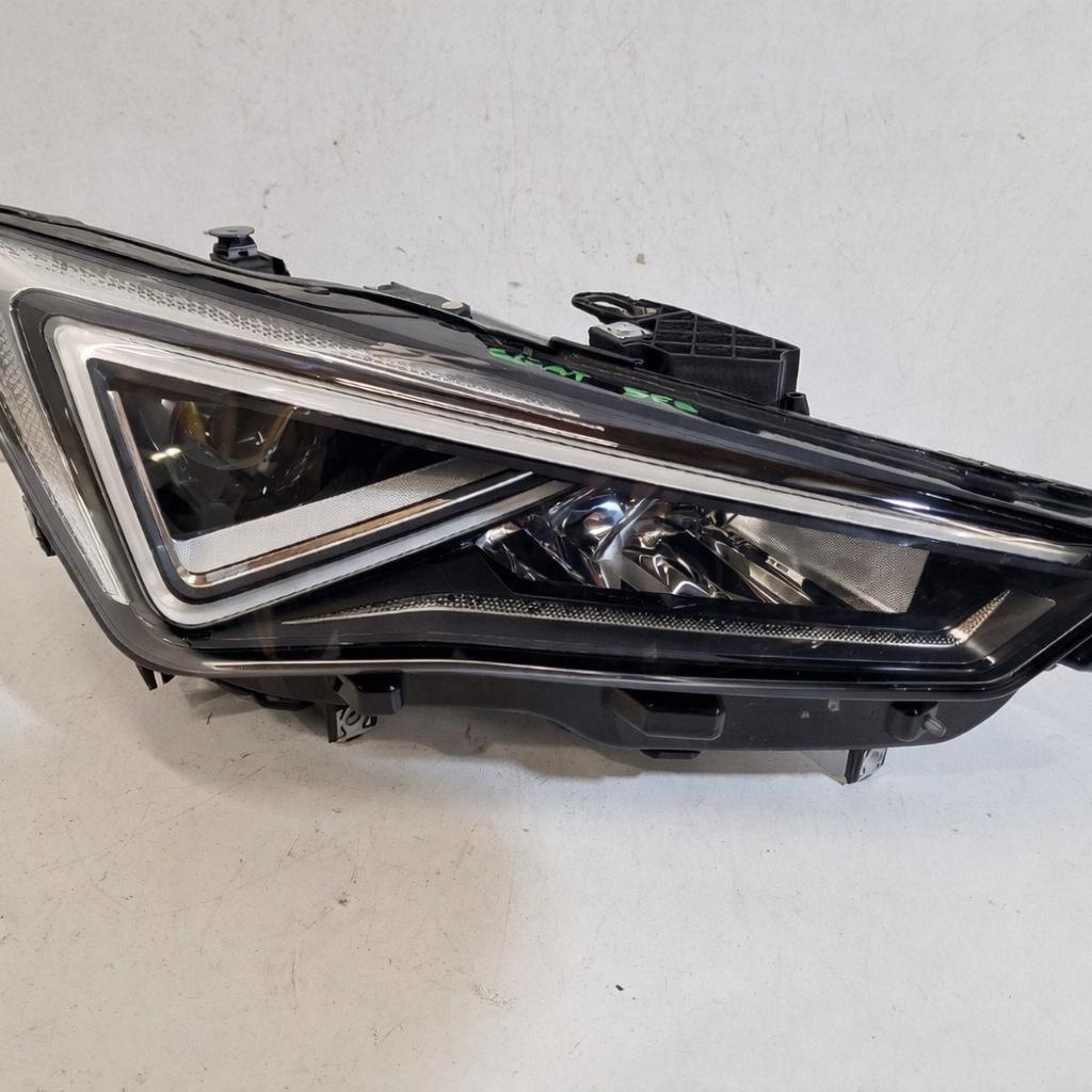 Koplamp rechts Cupra Leon LED 5FA941008G Valeo, Auto-onderdelen, Verlichting, Ophalen of Verzenden, Gebruikt, Seat