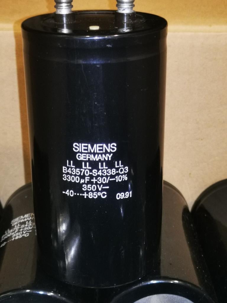 3300uF 350V Siemens Long Life, Ophalen of Verzenden, Nieuw