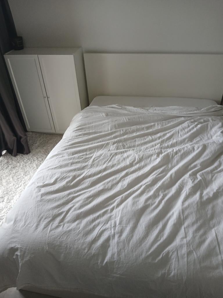 Bed 140x200 inclusief lattenbodem, matras en dons dekbed, Gebruikt, Wit, Tweepersoons, 200 cm