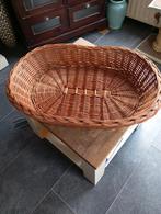 Leuke rieten katten of hondenmand, Poes