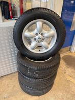 Land Rover Freelander Wielen 215/65R16, Auto-onderdelen, Banden en Velgen, Ophalen, 16 inch, Banden en Velgen, All Season