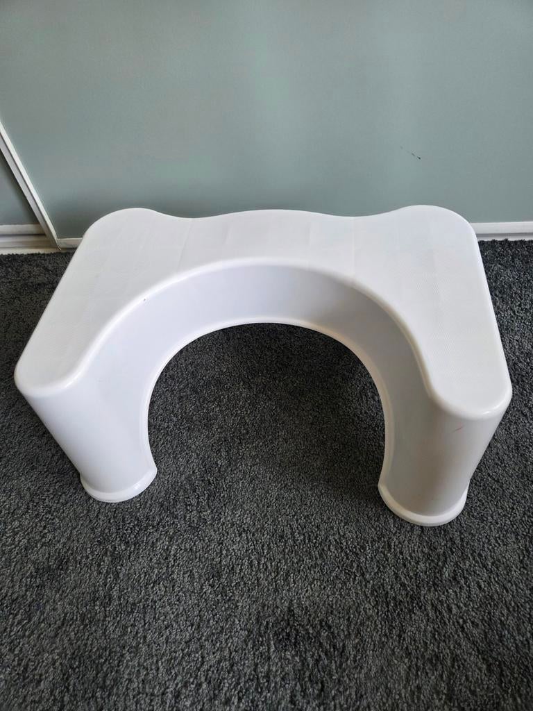 Witte opstapje/voetenbankje/krukje voor wc kind, Ophalen, Zo goed als nieuw