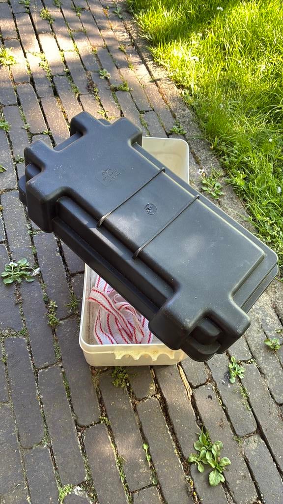 Accu bak voor boot of caravan, Ophalen, Zo goed als nieuw