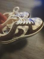 Nike Air Force 1 Louis Vuitton Custom Maat 36, Bruin, Nike, Ophalen of Verzenden, Sneakers of Gympen